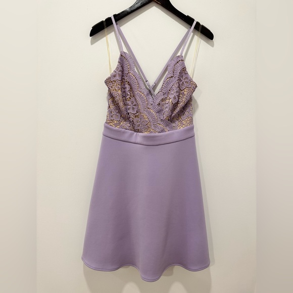 Strappy criss-cross dress - Picture 2 of 5